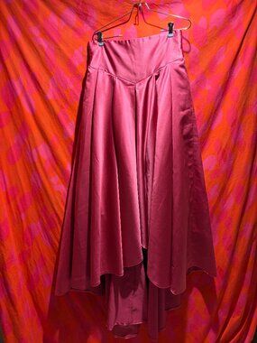 Gorgeous Flowing Pink Satin Skirt - Size Small/Medium
